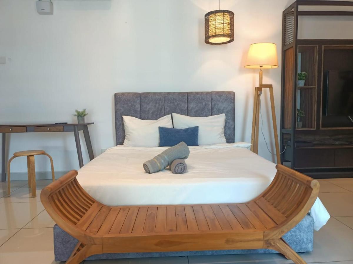 Family Suites At Mansion One By Maj George Town Extérieur photo