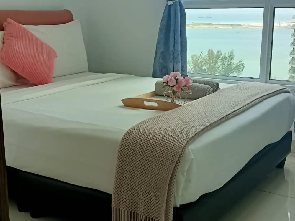 Family Suites At Mansion One By Maj George Town Extérieur photo