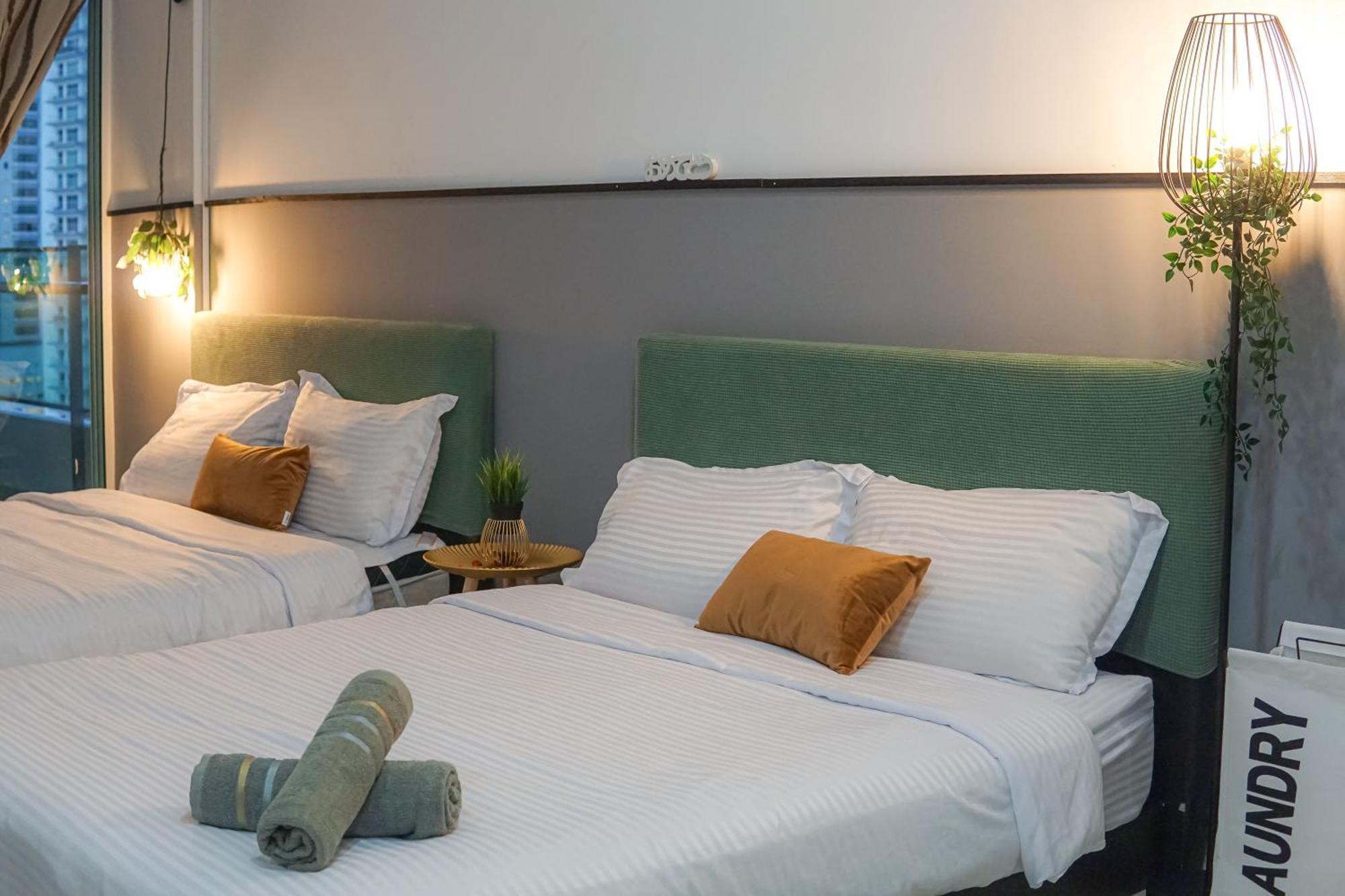 Family Suites At Mansion One By Maj George Town Extérieur photo